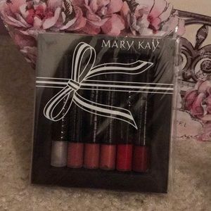 Mary Kay lipgloss set!